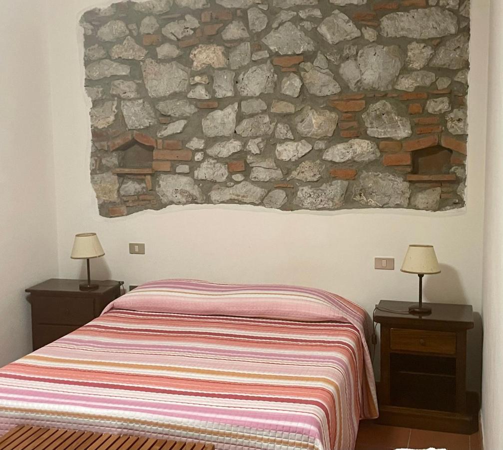 Podere Oslavia Az.Agr.Bio Giannini 알베레세 외부 사진