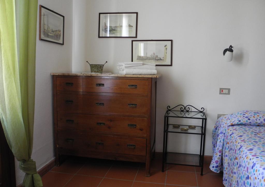 Podere Oslavia Az.Agr.Bio Giannini 알베레세 외부 사진